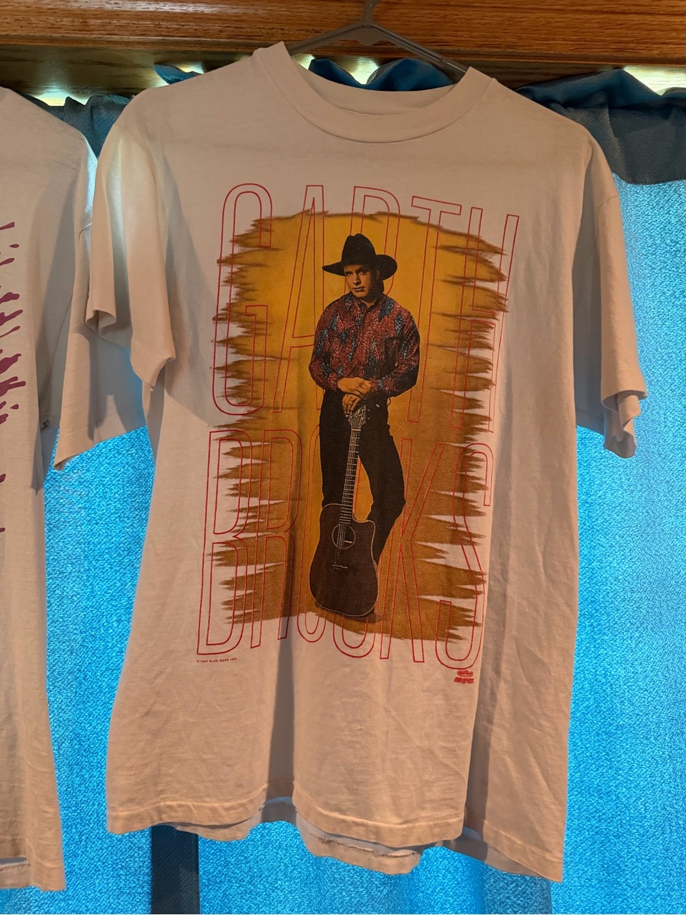 VINTAGE- White Graphic Short Sleeve Tee with Cowboy Print